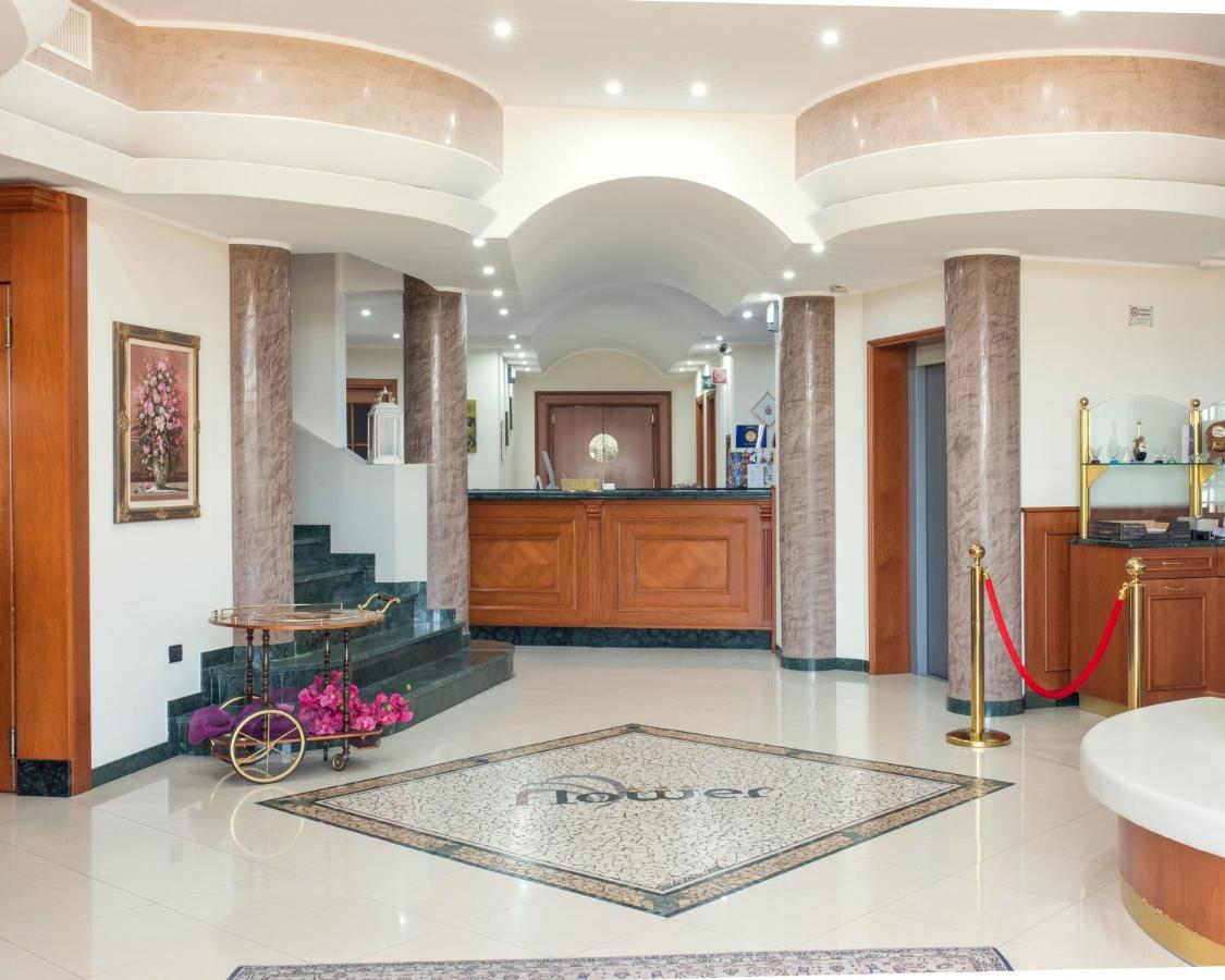 Hotel - Motel Flower Gropello Cairoli Exterior foto